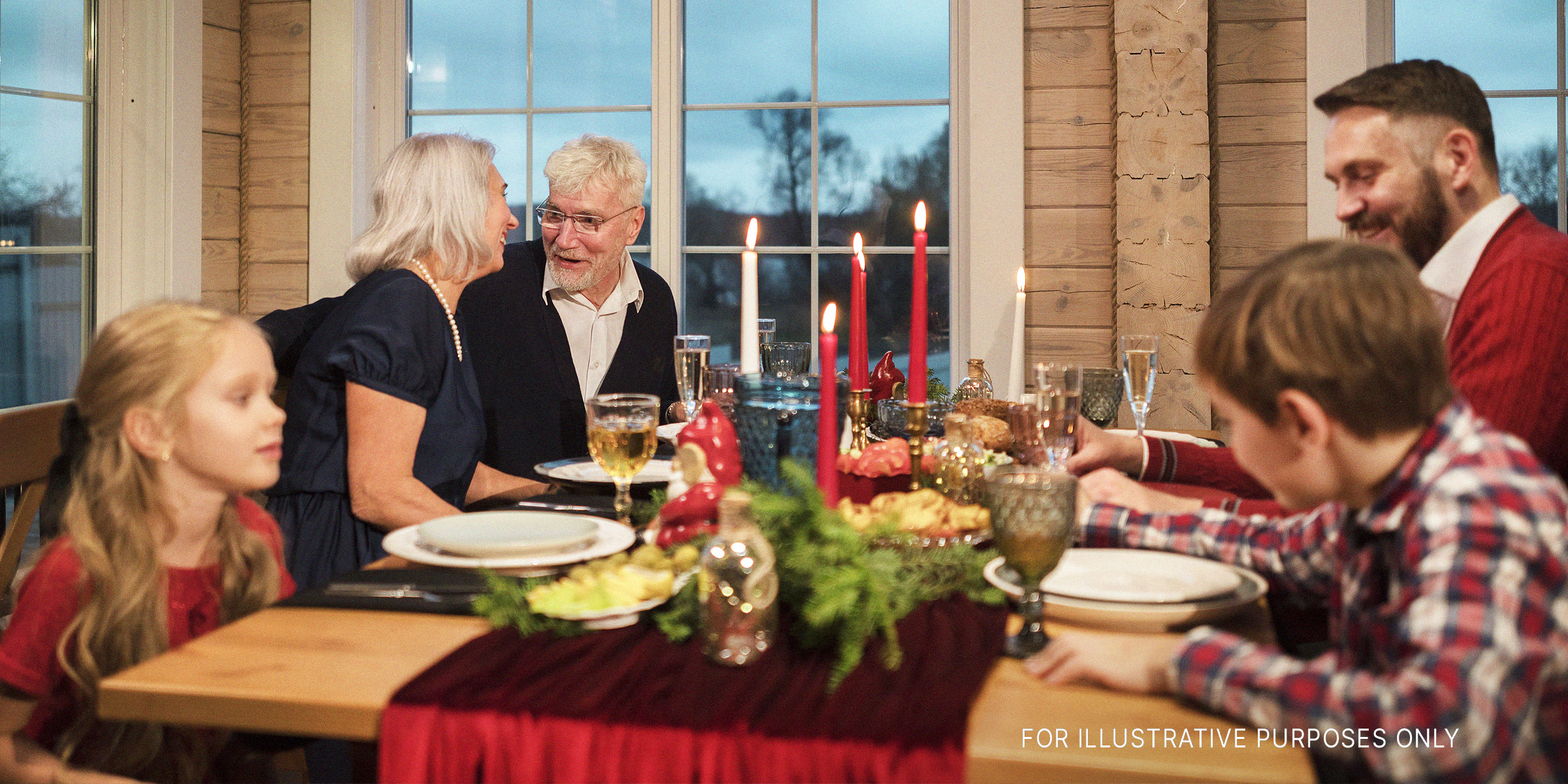 Familienessen | Quelle: Freepik.com