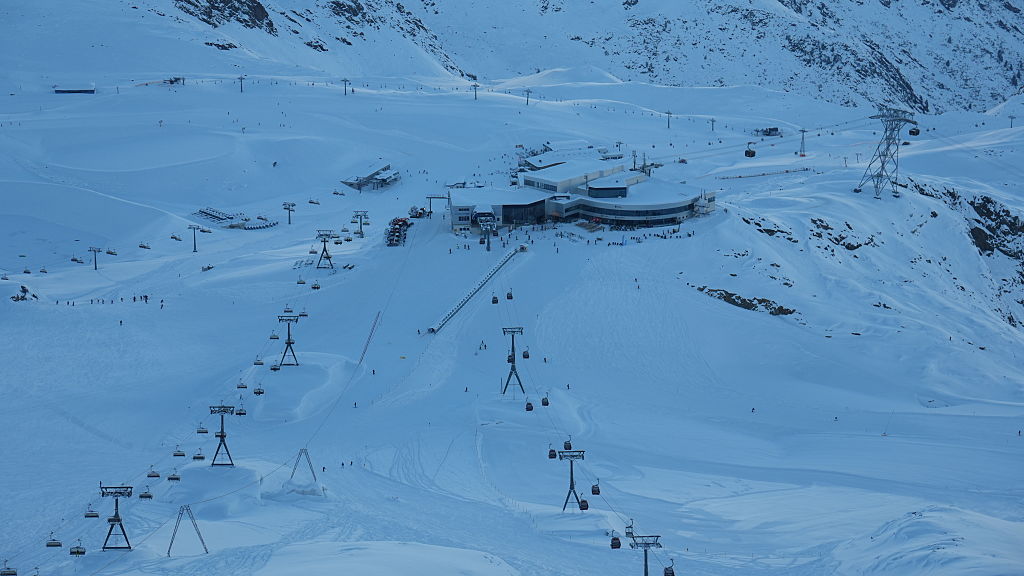 Blick auf das Skigebiet Stubaier Gletscher, aufgenommen von der Schaufelspitze | Quelle: Getty Images