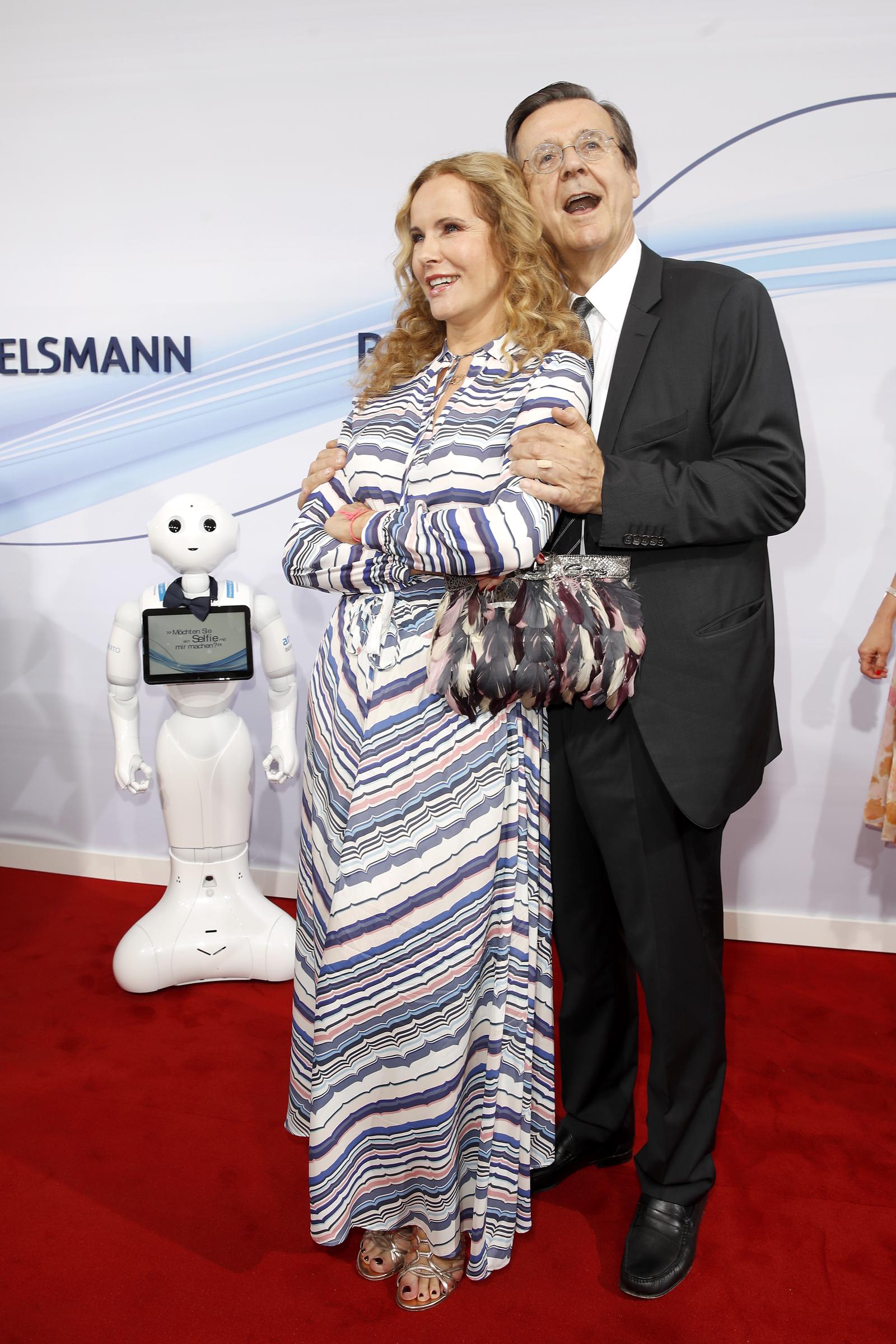 Burkard und Mahr im Juni 2017 bei der Bertelsmann Party | Quelle: GettyImages
