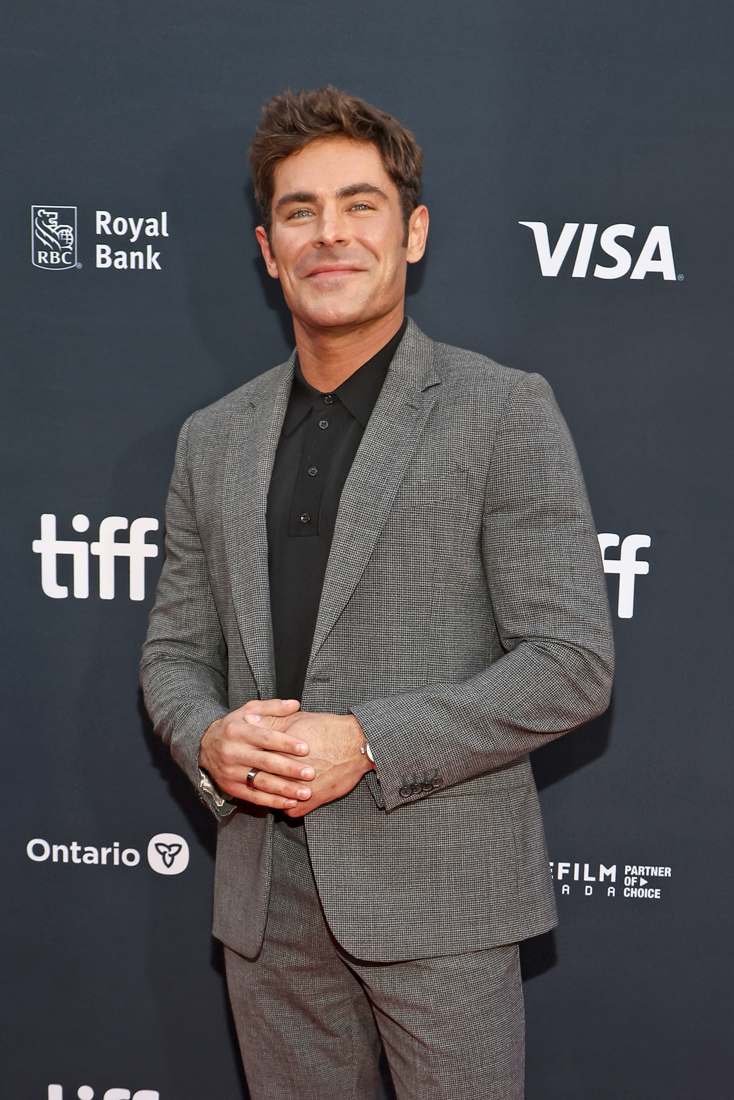 Zac Efron besucht eine Filmpremiere | Quelle: Getty Images