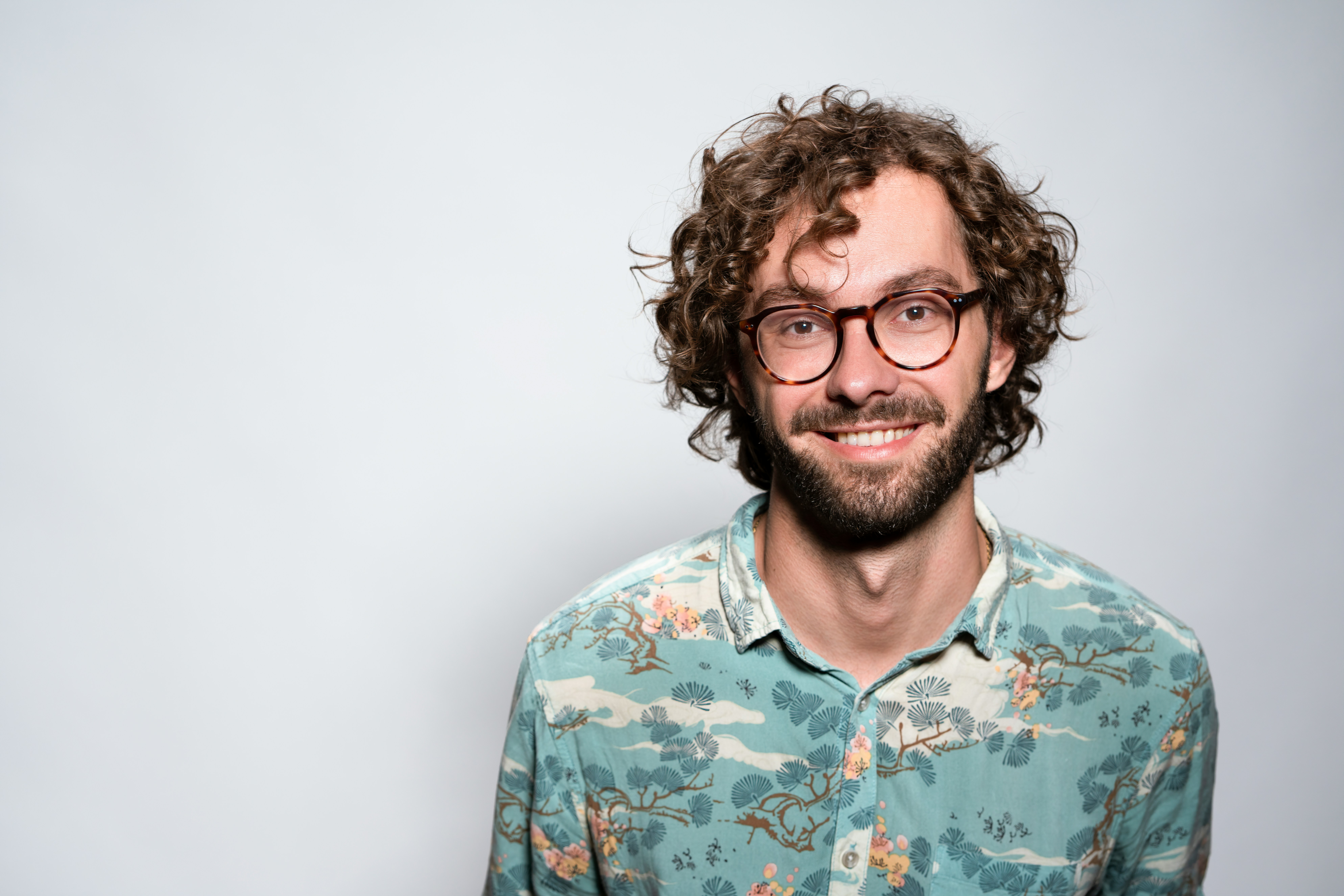 Ein lächelnder Mann | Quelle: Unsplash