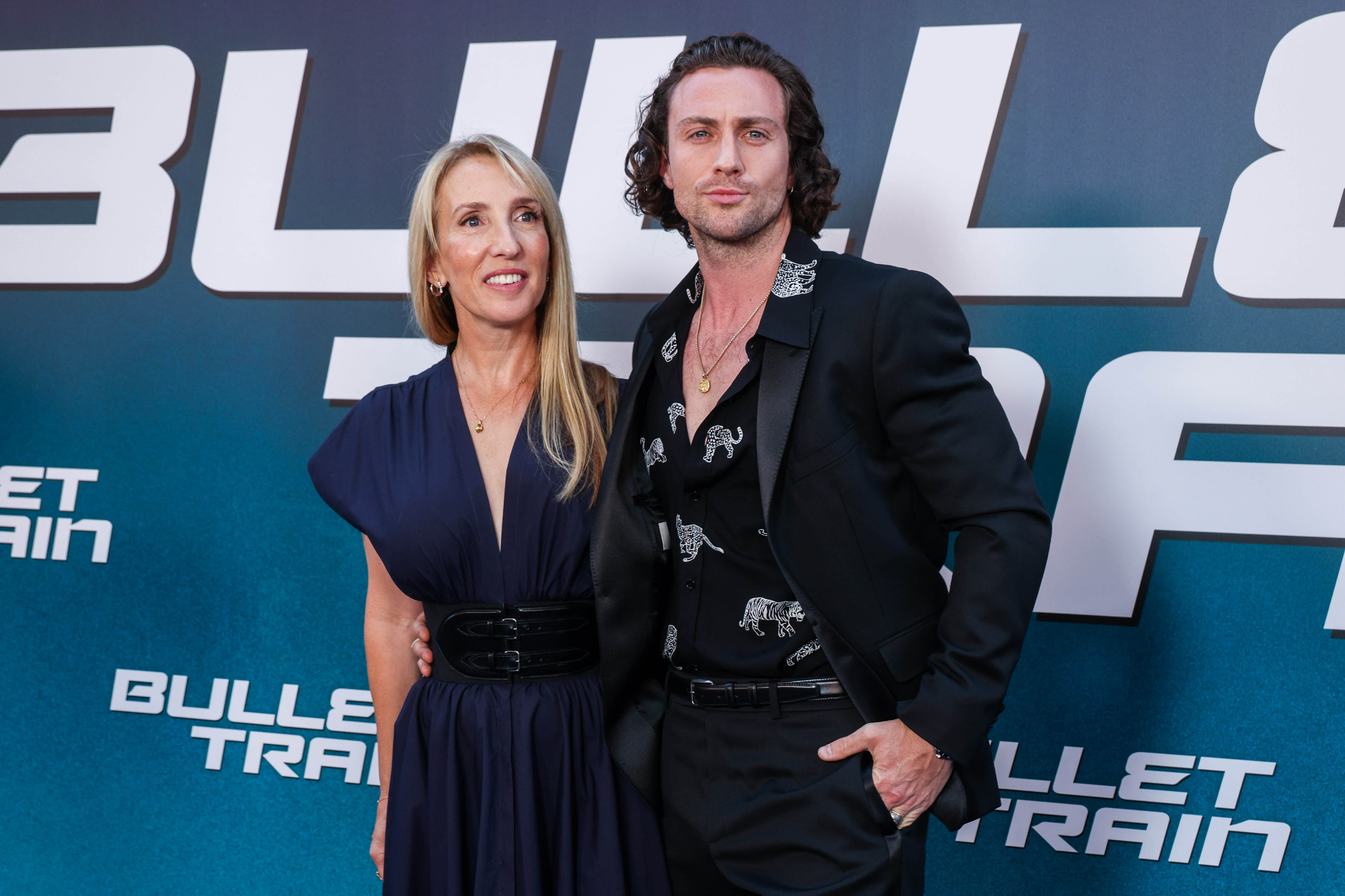 Sam und Aaron Taylor-Johnson bei der Premiere von „Bullet Train“ am 18. Juli 2022 | Quelle: Getty Images