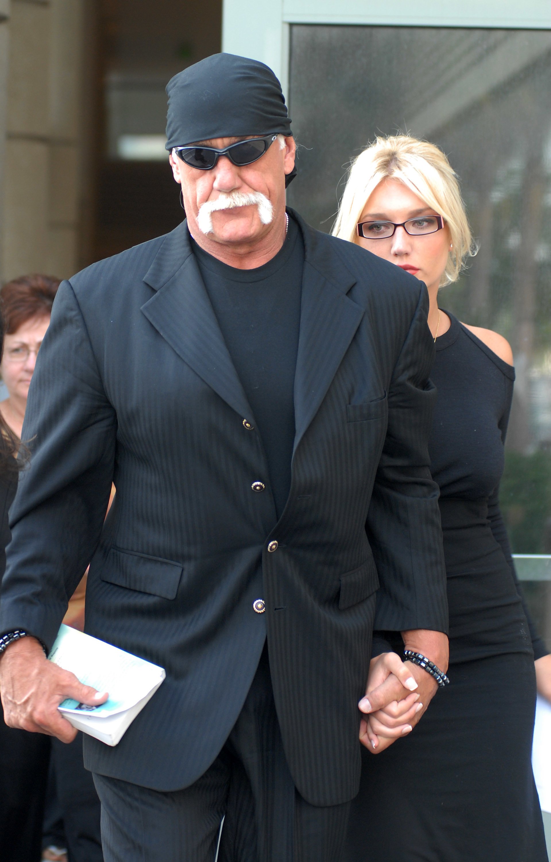 Hulk Hogan und Tochter Brooke Hogan in Clearwater, Florida am 9. Mai 2008. | Foto: Getty Images