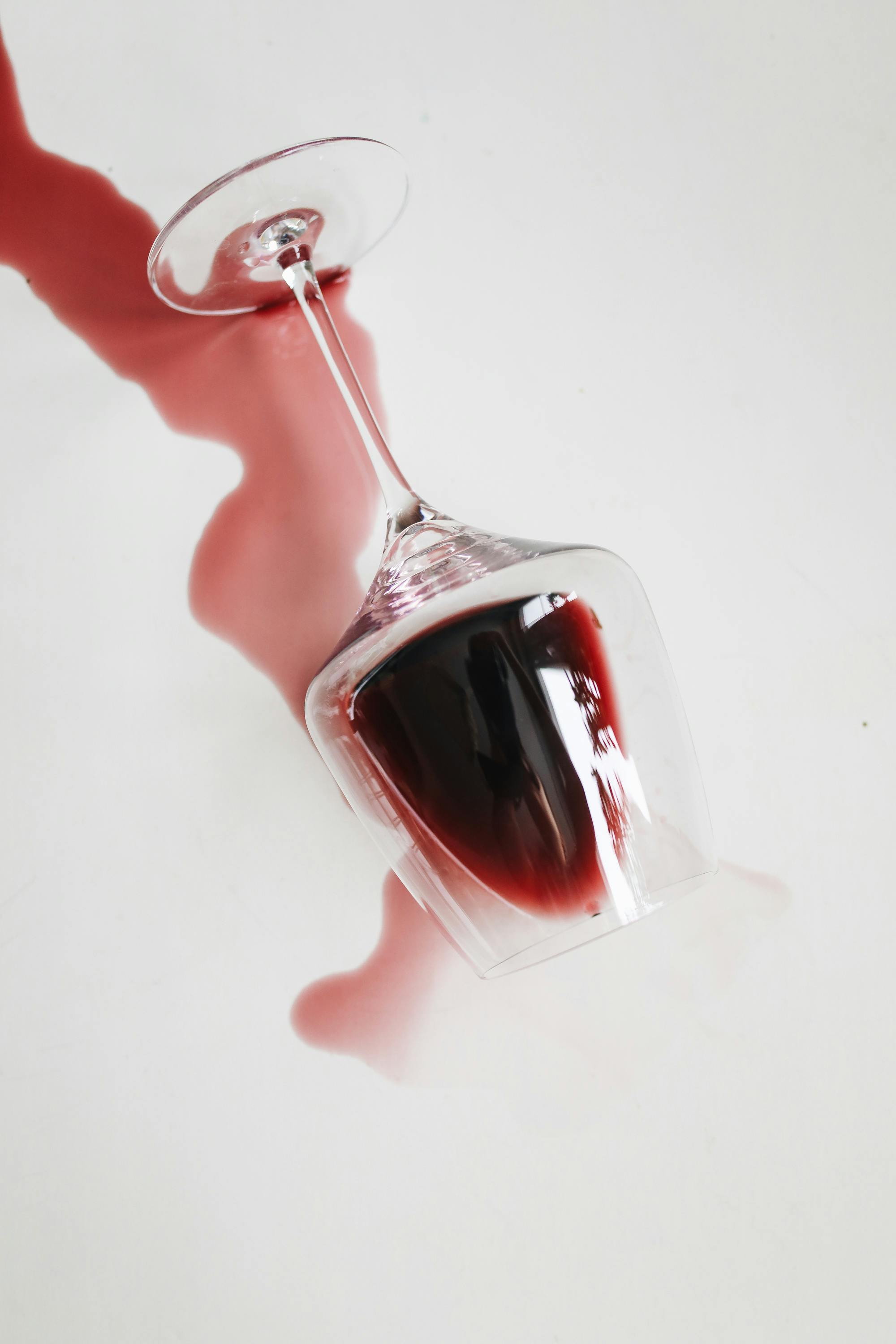 Verschütteter Wein | Quelle: Pexels