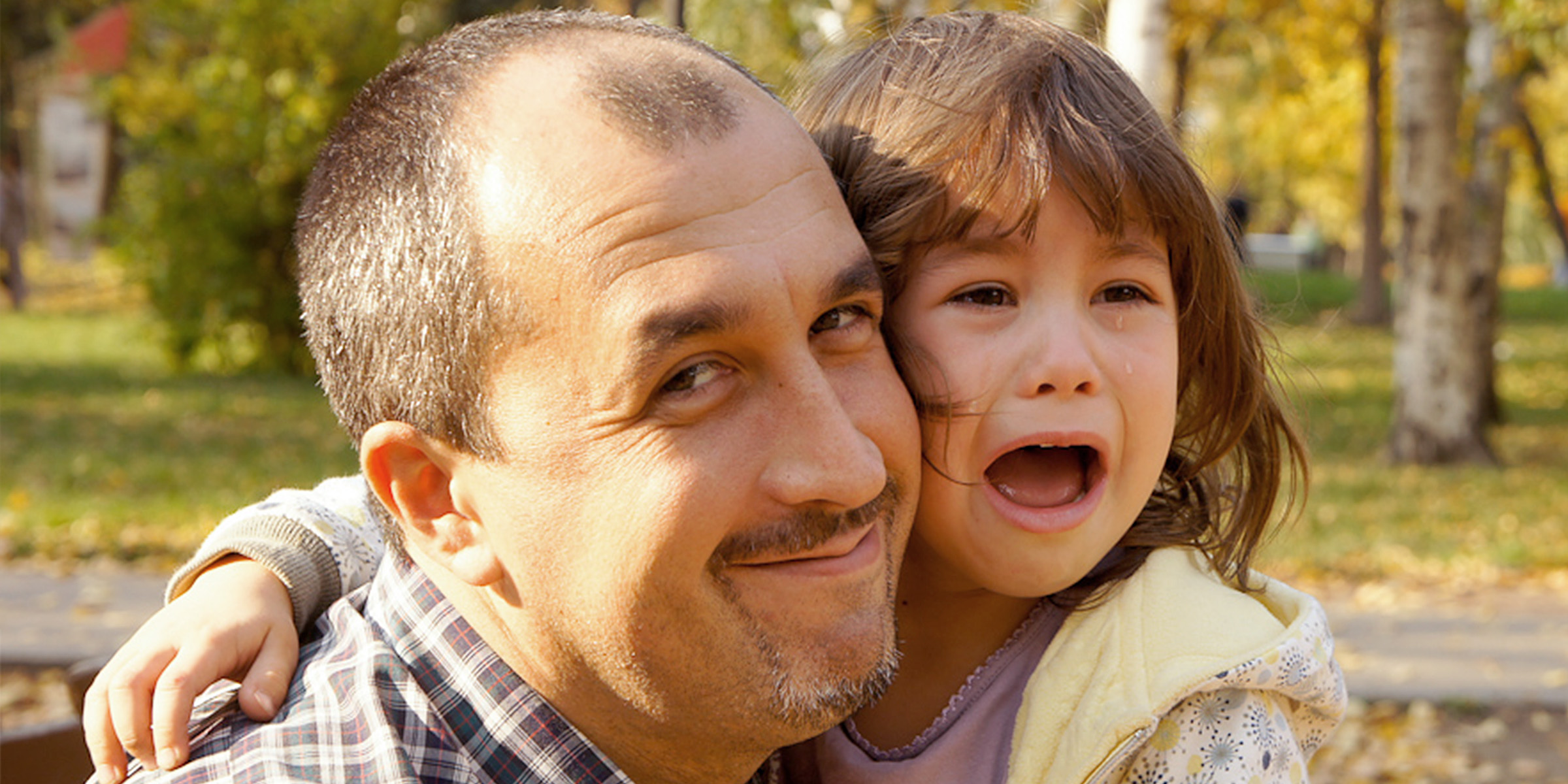 Ein Mann mit seiner Tochter | Quelle: Flickr