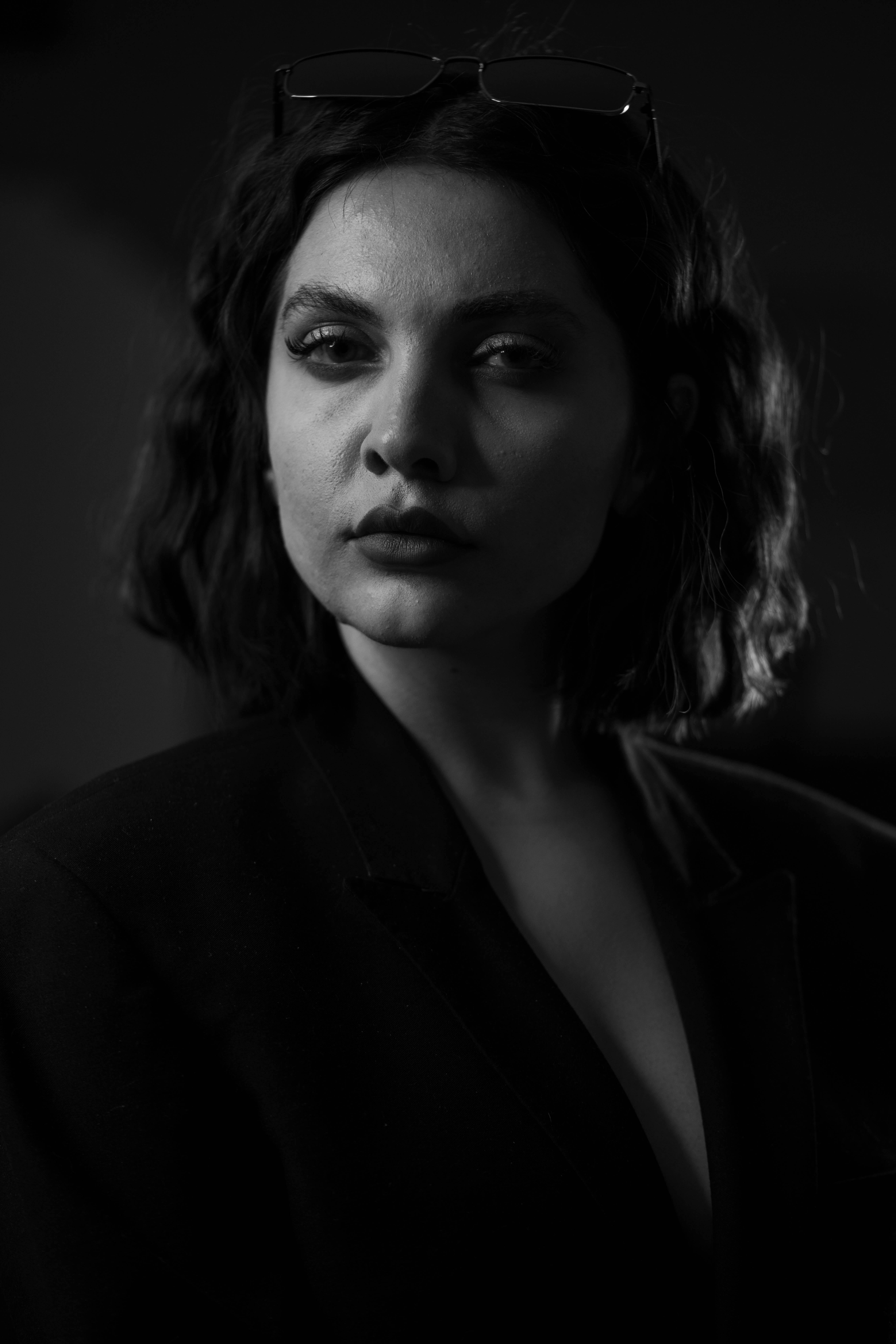 Eine ernste und entschlossene Frau | Quelle: Pexels