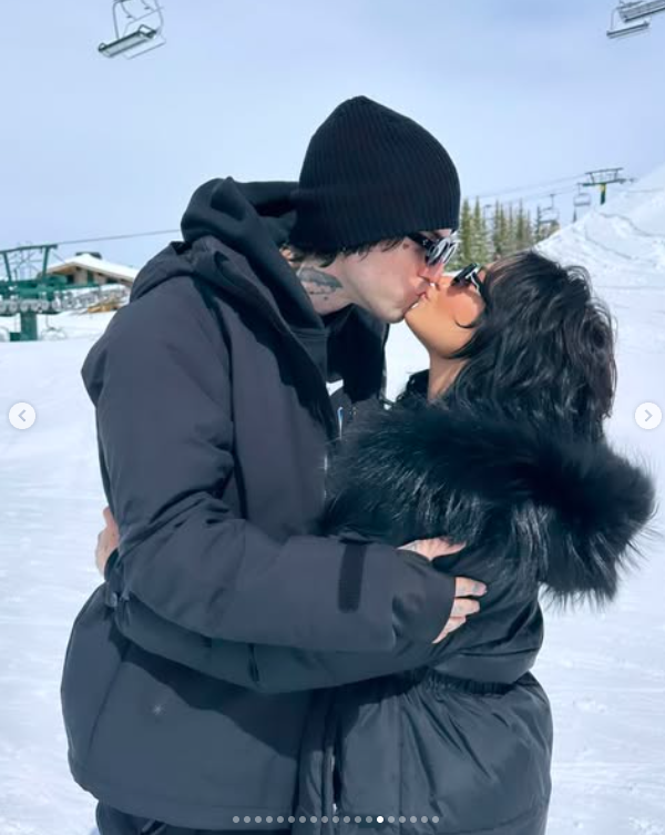 Jordan „Jutes“ Lutes und Demi Lovato küssen sich, gepostet am 28. März 2025. | Quelle: Instagram/ddlovato