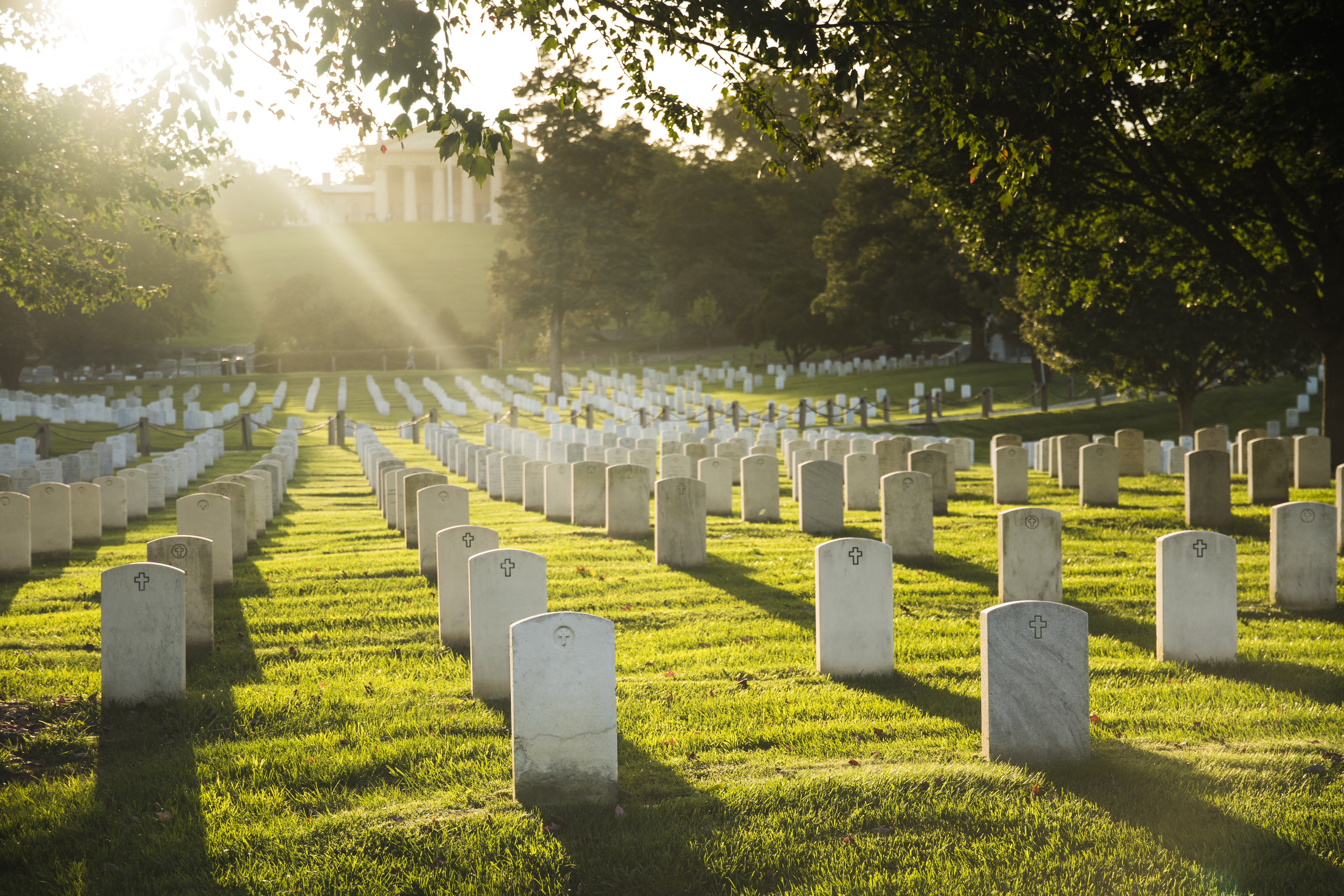 Sonnenuntergang über dem Arlington Cemetery | Quelle: Getty Images