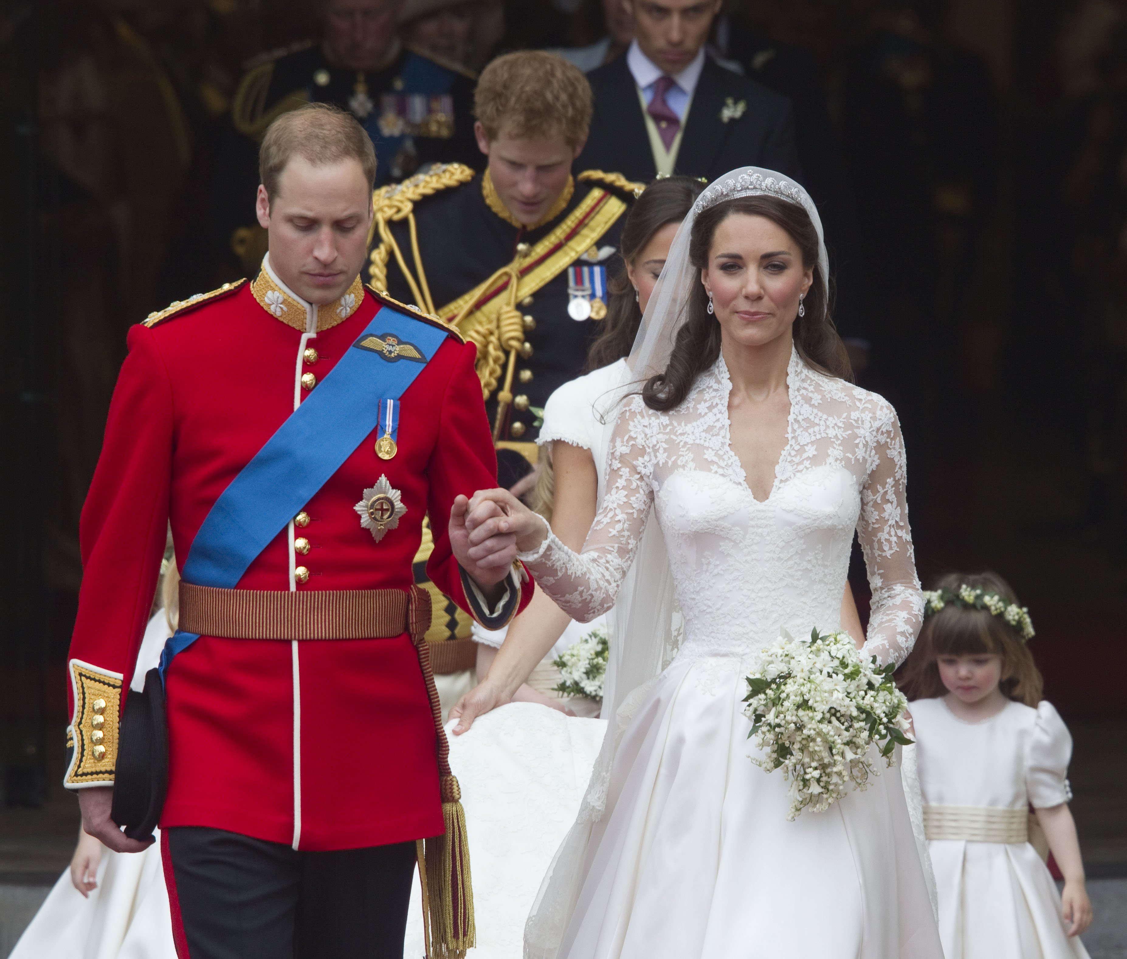 Prinz William und Catherine, Prinzessin von Wales, schreiten nach ihrer Hochzeit im April 2011 den Gang hinunter – zu diesem Zeitpunkt war die zukünftige Prinzessin bereits weithin als „Kate“ bekannt. Doch hinter dem vertrauten Spitznamen verbarg sich ein Name, den Catherine selbst schon lange bevorzugt hatte – ein Detail, das später laut Fox News zum Gegenstand eines unerwartet angespannten königlichen Streits werden sollte. | Quelle: Getty Images
