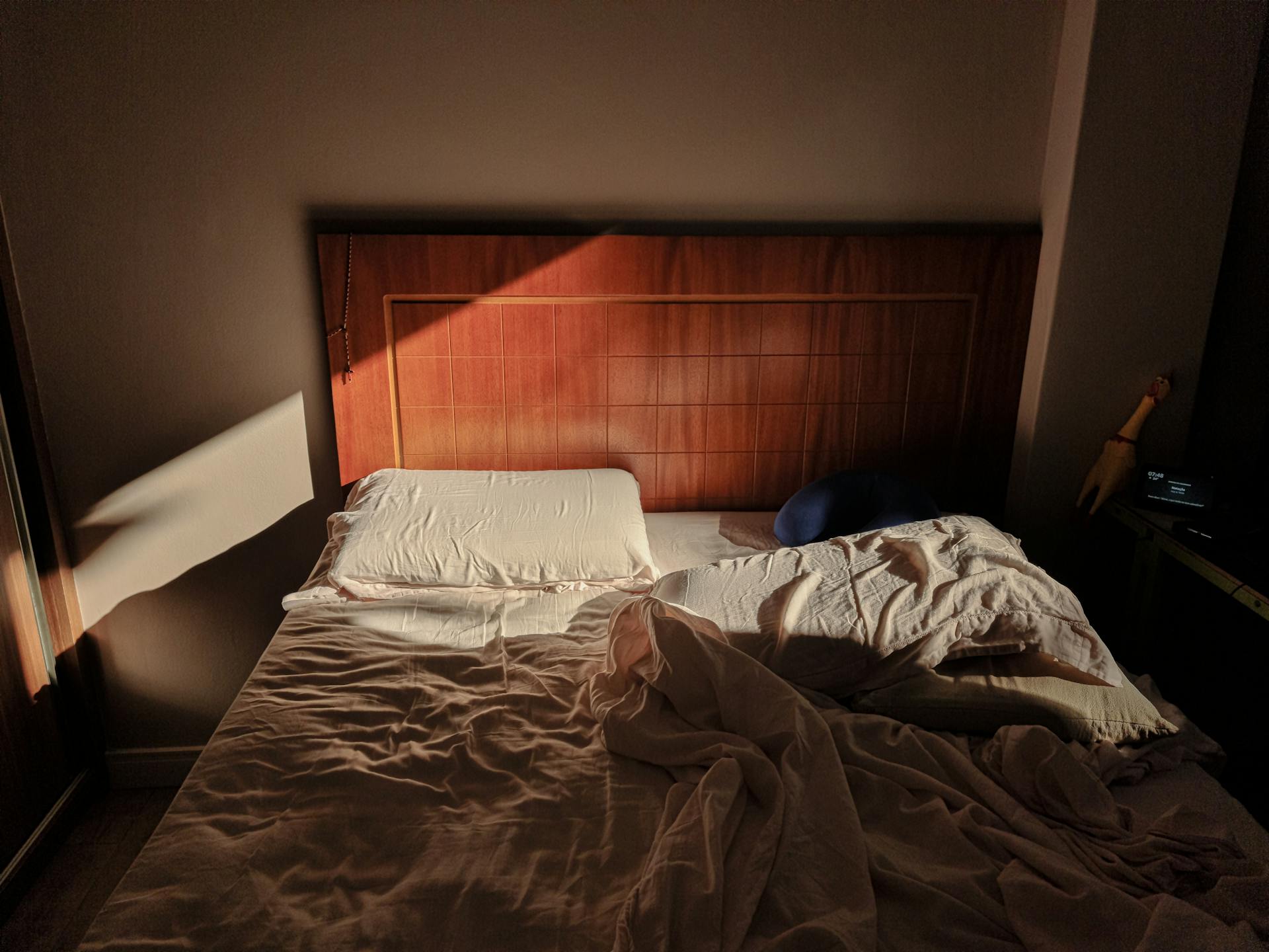 Ein unordentliches Bett | Quelle: Pexels