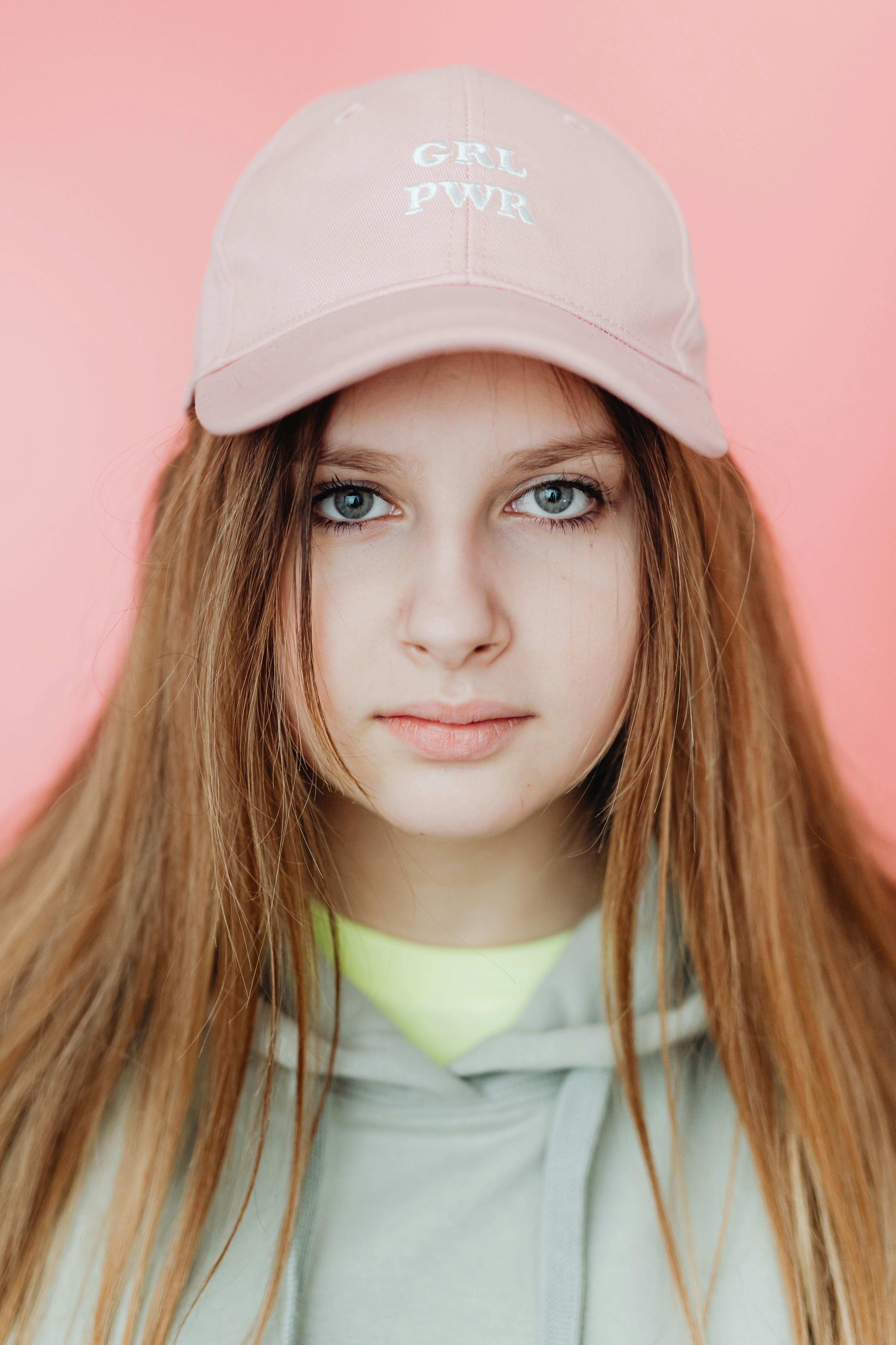 Ein ernsthaftes Mädchen im Teenageralter | Quelle: Pexels