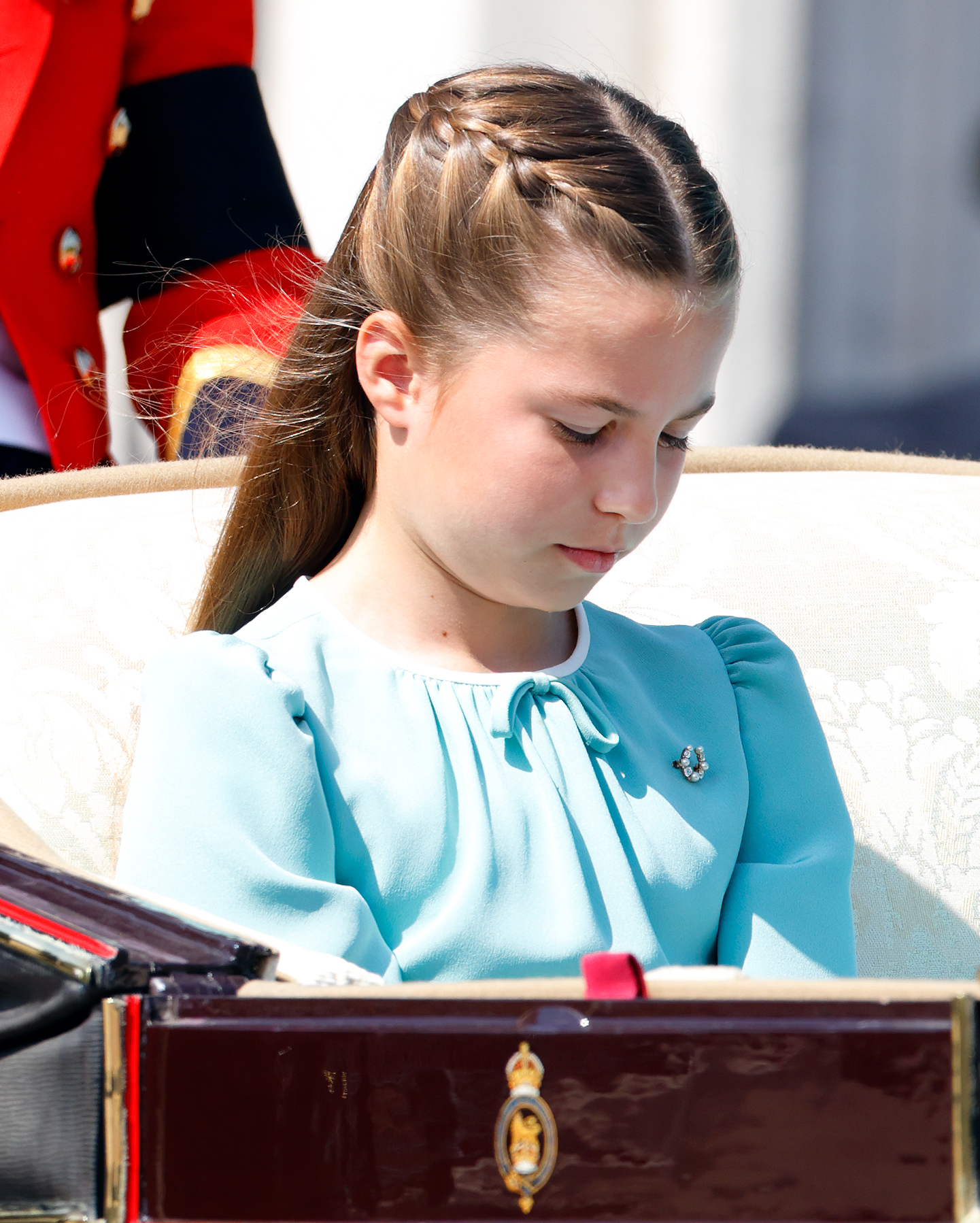 Prinzessin Charlotte von Wales verlässt den Buckingham Palace in einer Pferdekutsche während des Trooping The Colour 2025.