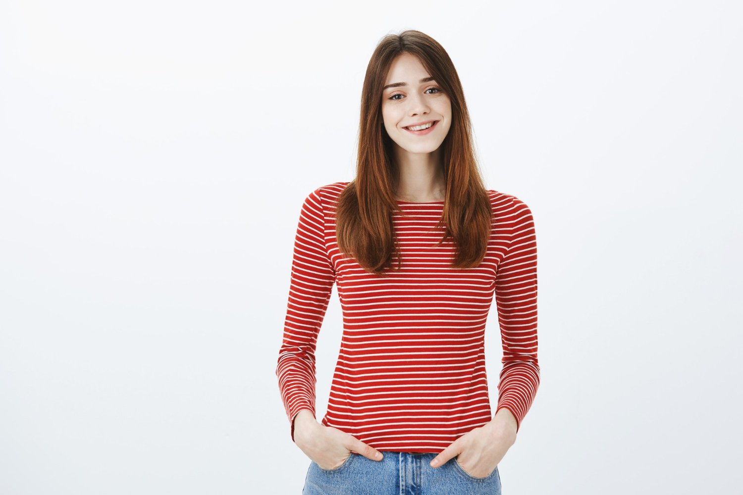 Eine lächelnde Frau | Quelle: Freepik