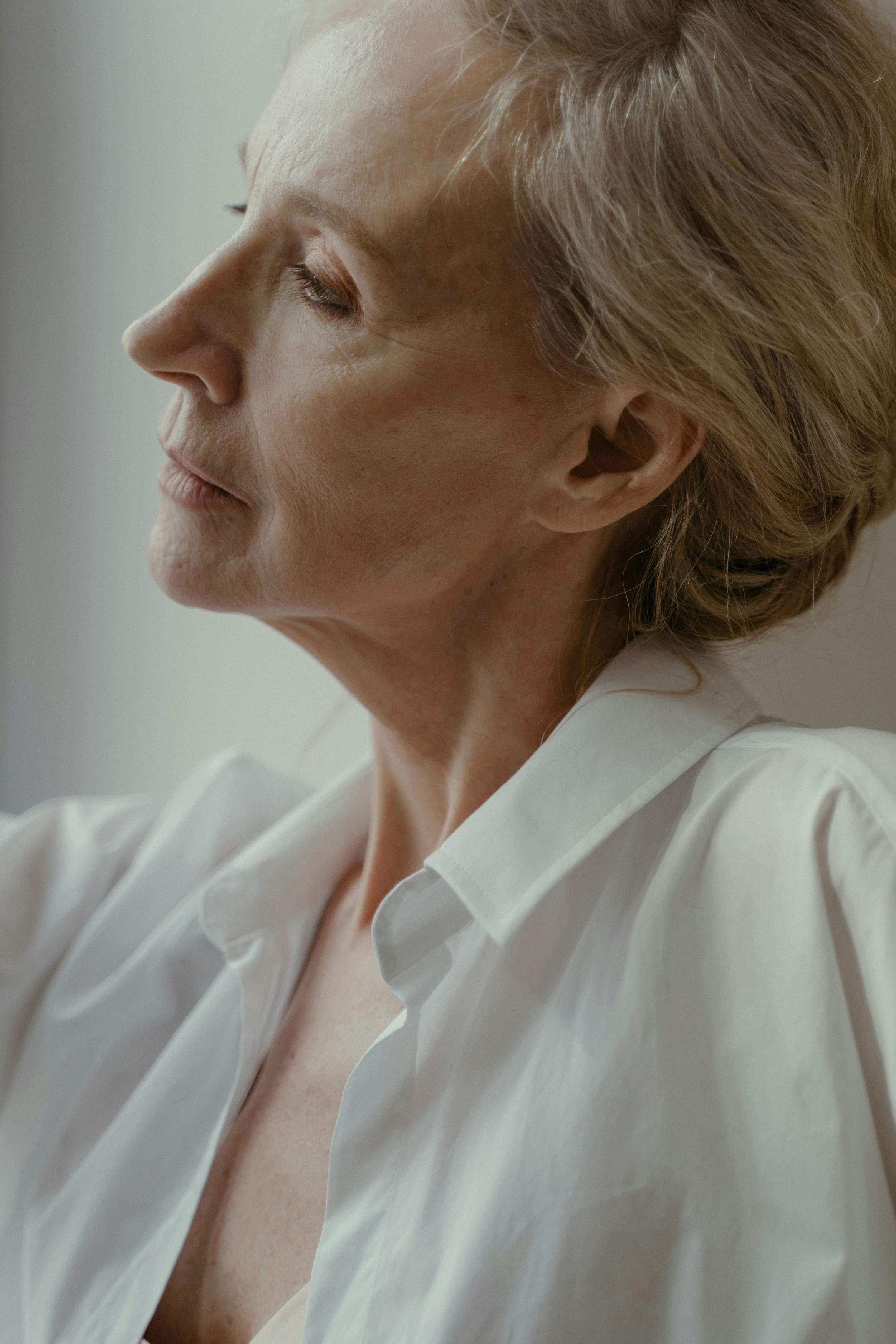 Eine genervte Frau | Quelle: Pexels