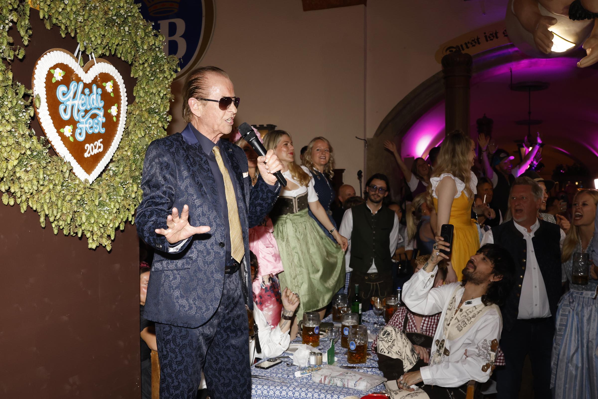Michael Holm während des "Heidifest By Heidi Klum" im Hofbräuhaus München am 18. September 2025 in München, Deutschland. | Quelle: Getty Images