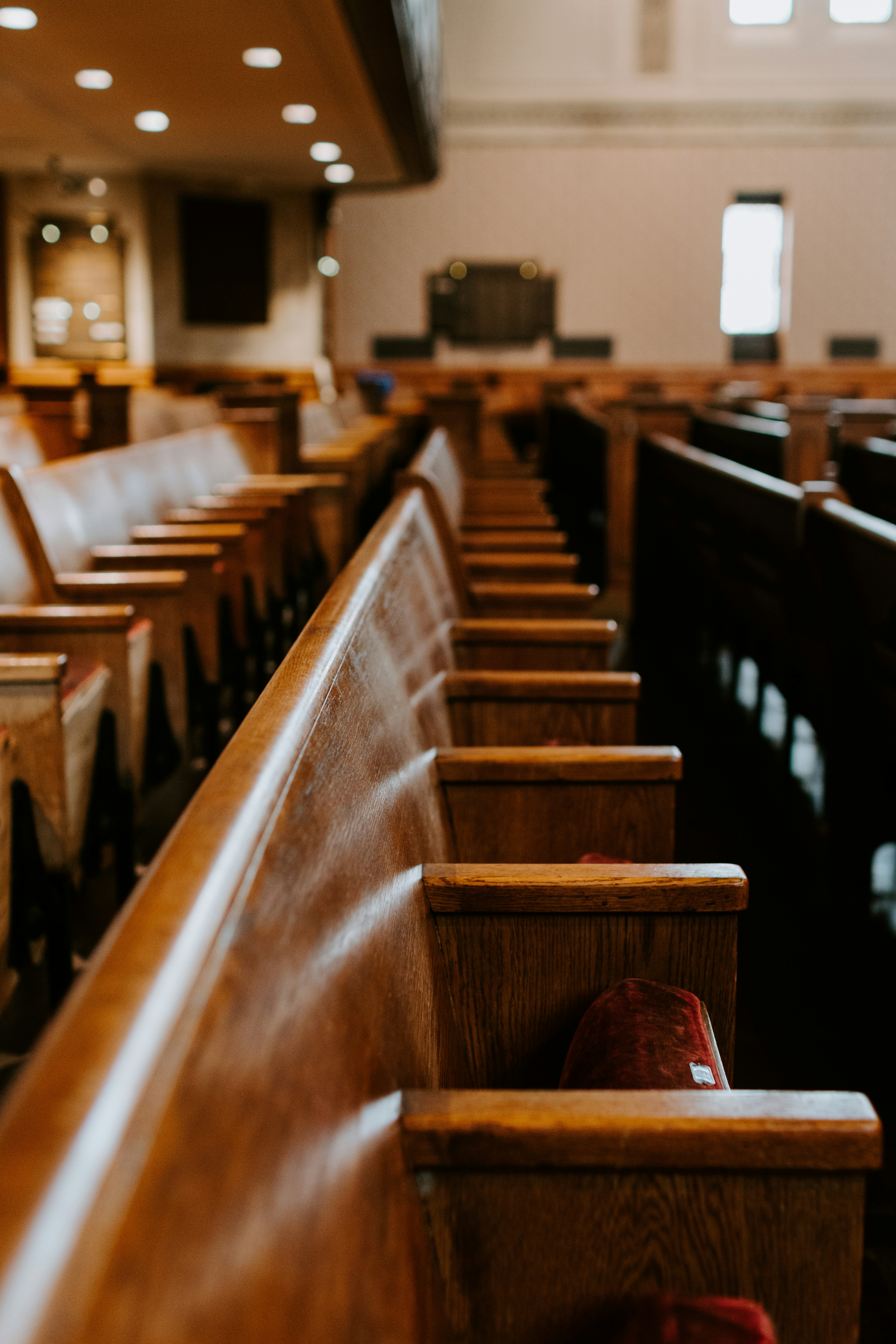 Das Innere eines Gerichtssaals | Quelle: Unsplash