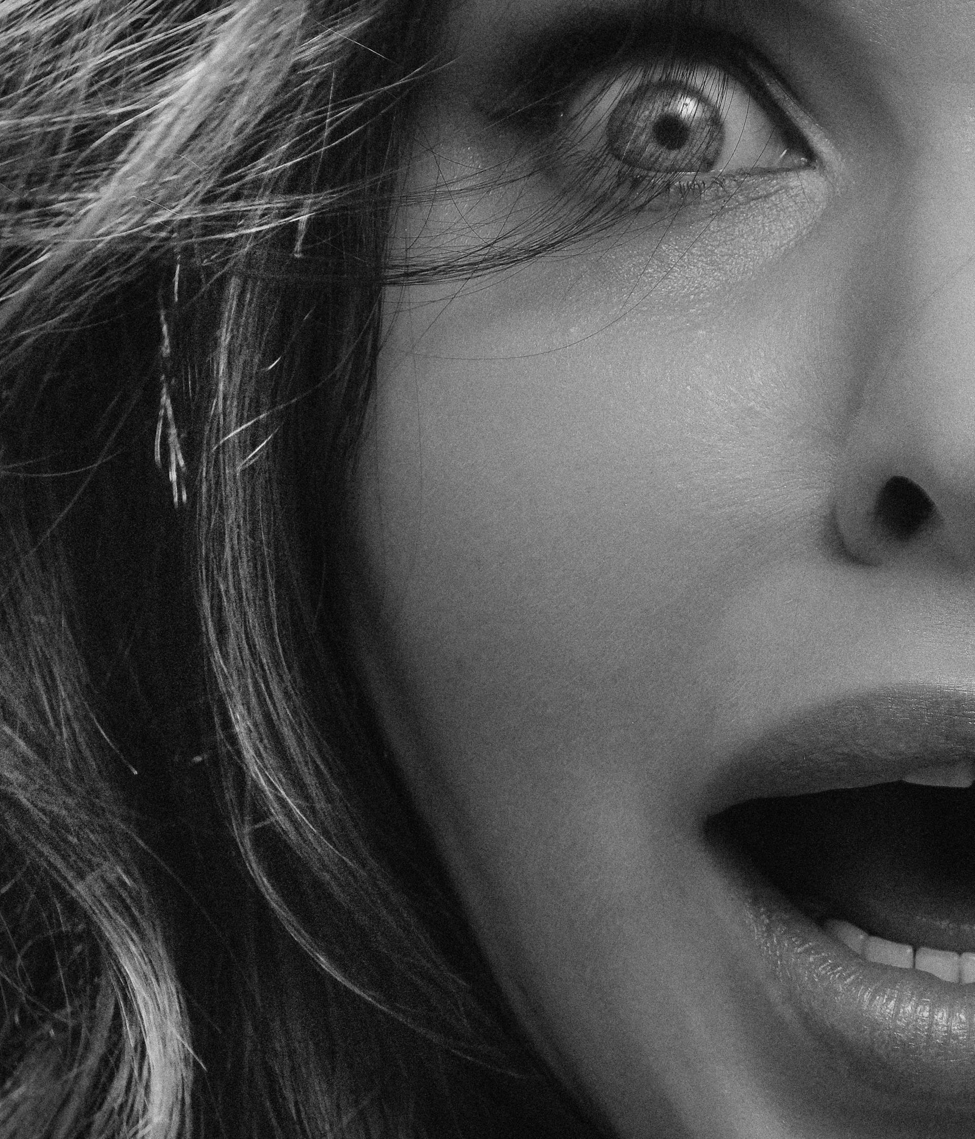 Eine Nahaufnahme einer schockierten Frau | Quelle: Pexels