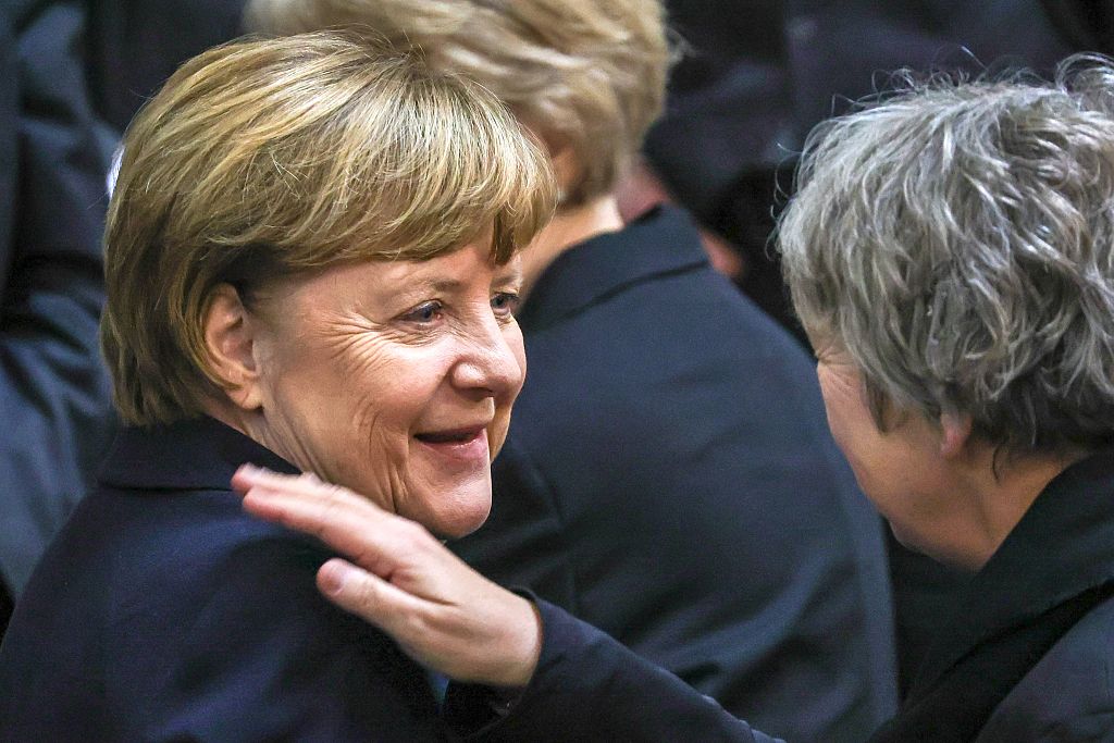 Die ehemalige deutsche Bundeskanzlerin Angela Merkel kommt am 24. Februar 2026 in Berlin zu einer staatlichen Gedenkfeier für die ehemalige Bundestagspräsidentin Rita Süssmuth im Bundestag. | Quelle: Getty Images