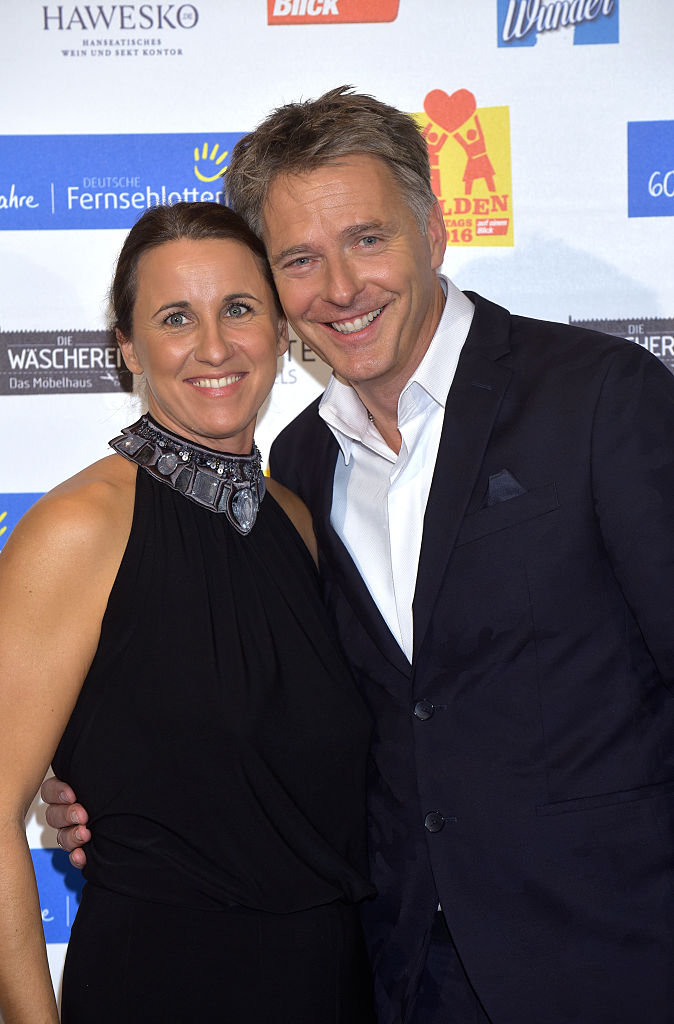 Jörg Pilawa und seine Frau Irina Opaschowski besuchen die ‚Helden des Alltags‘-Gala im Theater Kehrwieder am 5. Oktober 2016 in Hamburg | Quelle: Getty Images