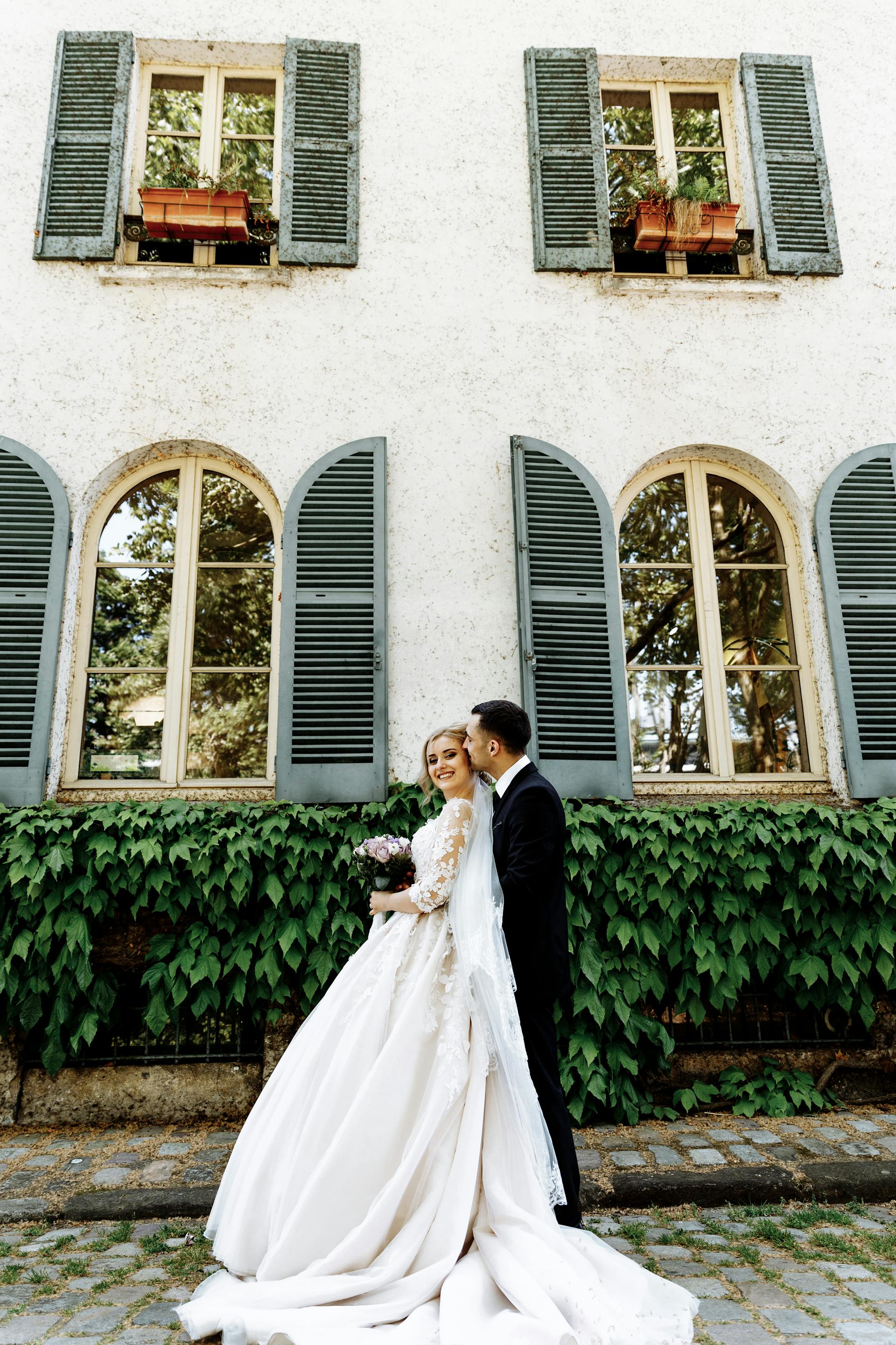 Ein Paar an seinem Hochzeitstag | Quelle: Pexels
