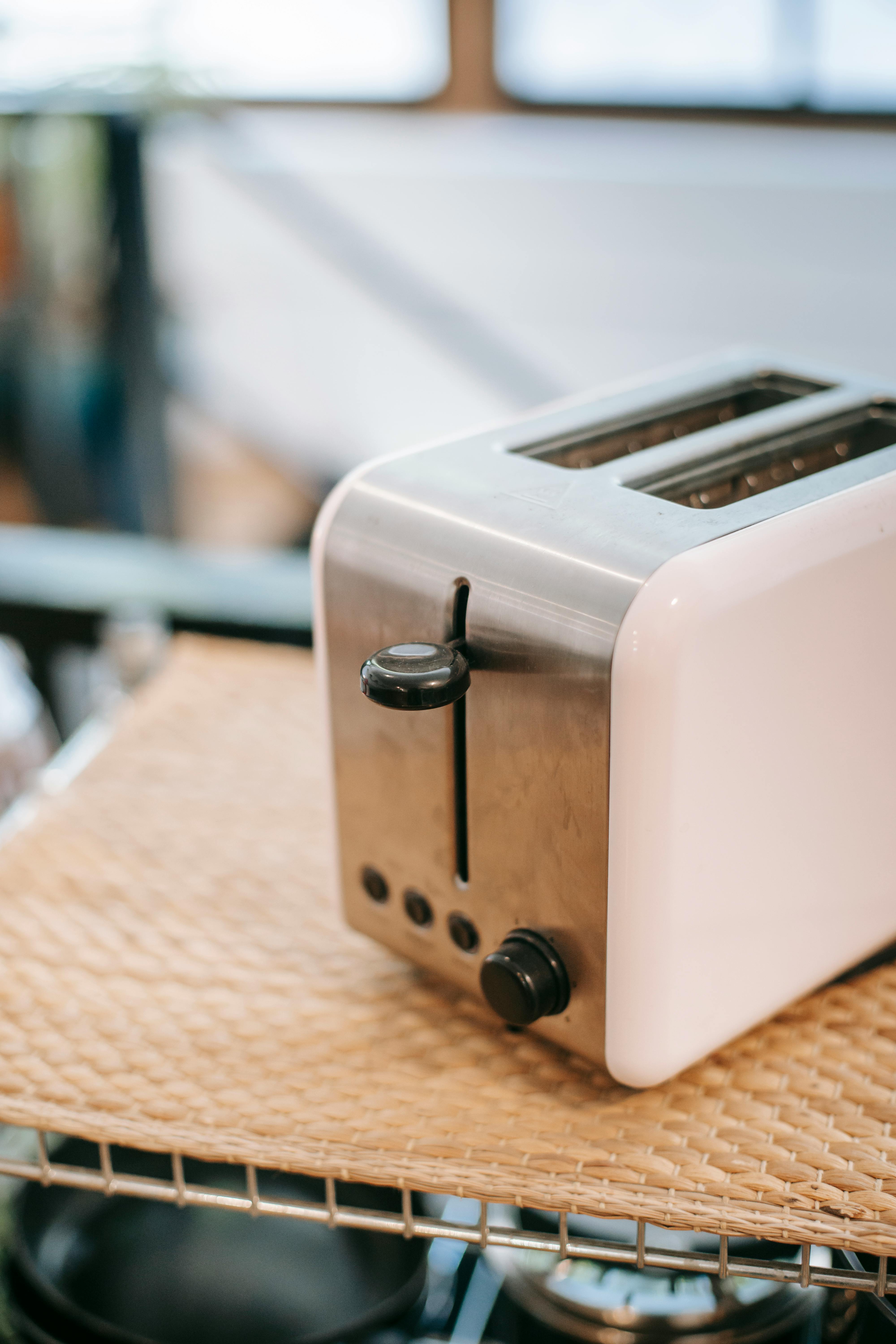 Ein Toaster in einer Küche | Quelle: Pexels