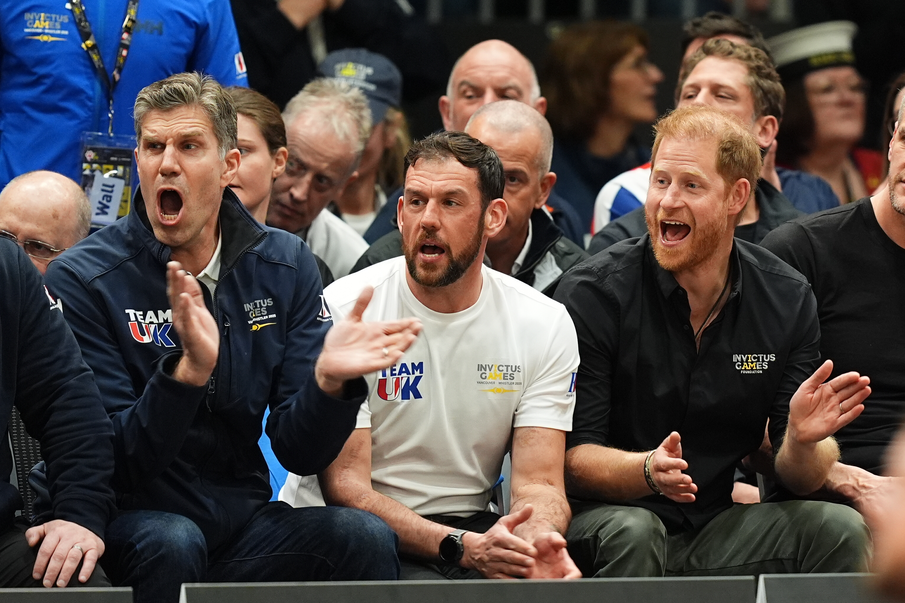 Prinz Harry genießt das Rollstuhlbasketball-Finale bei den Invictus Games 2025 in Vancouver, Kanada am 13. Februar 2025 | Quelle: Getty Images