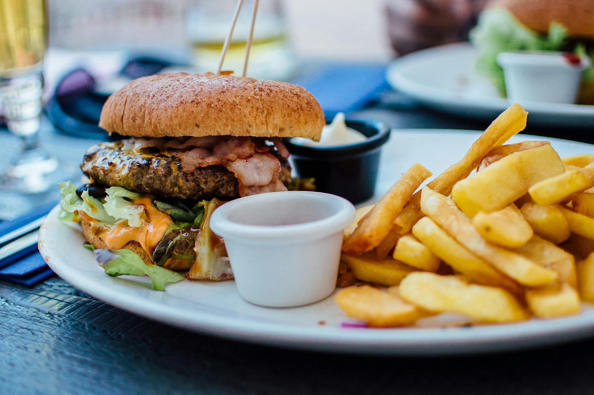 Ein Burger | Quelle: Pexels