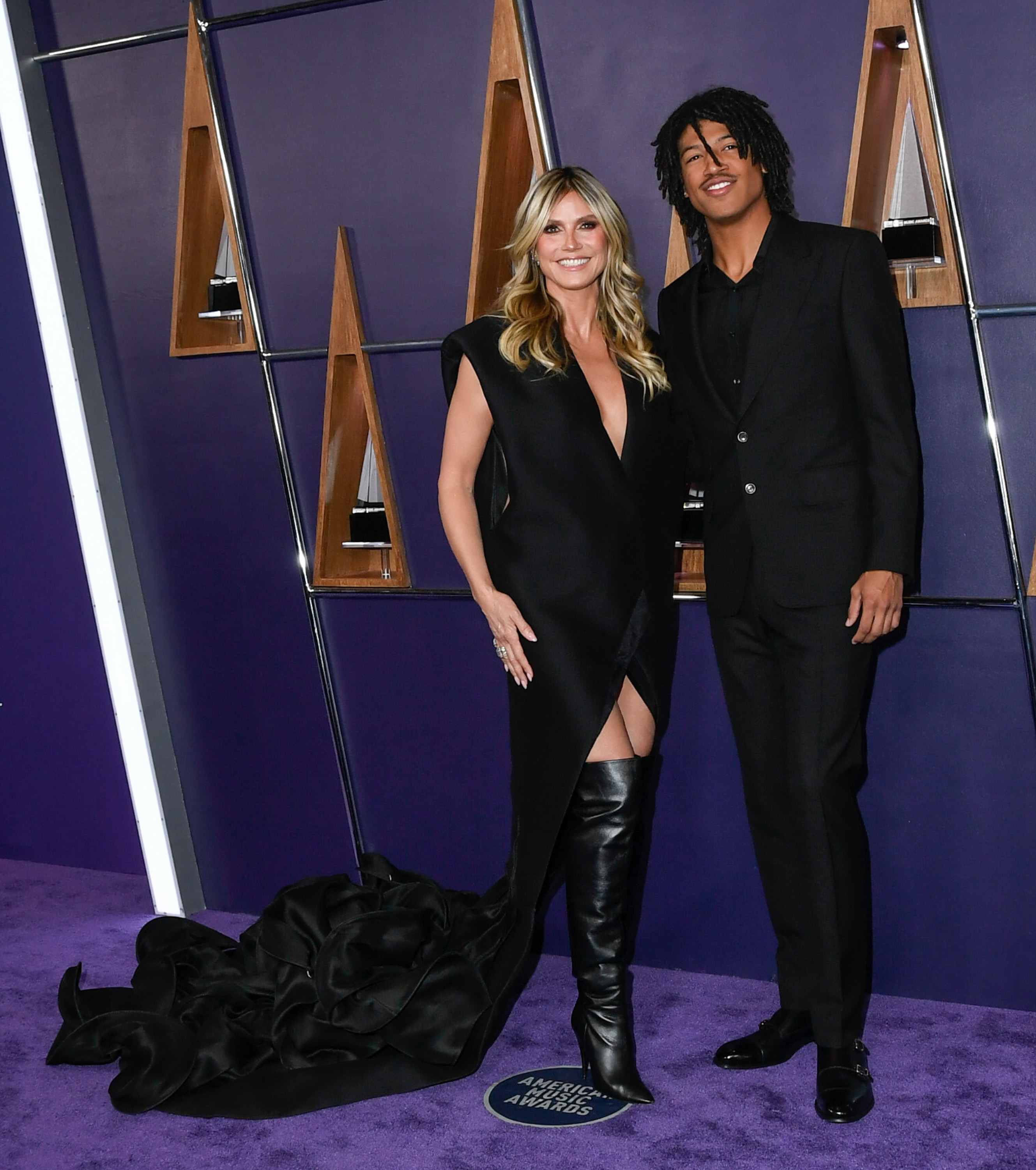 Heidi Klum und Henry Samuel besuchen die 2025 American Music Awards im Fontainebleau Las Vegas am 26. Mai 2025 in Las Vegas, Nevada. | Quelle: Getty Images