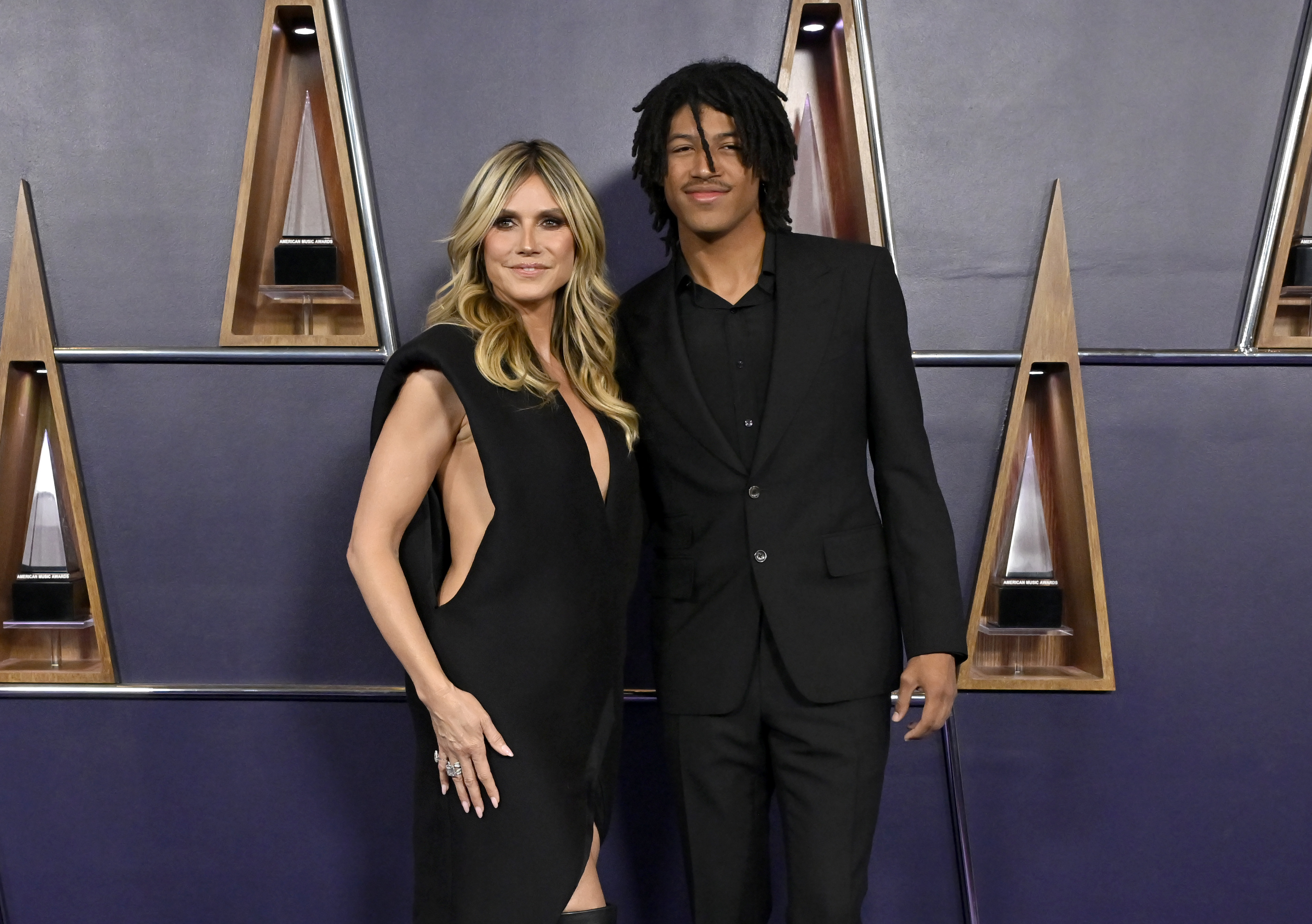 Heidi Klum und Henry Samuel besuchen die 2025 American Music Awards im Fontainebleau Las Vegas am 26. Mai 2025 in Las Vegas, Nevada. | Quelle: Getty Images