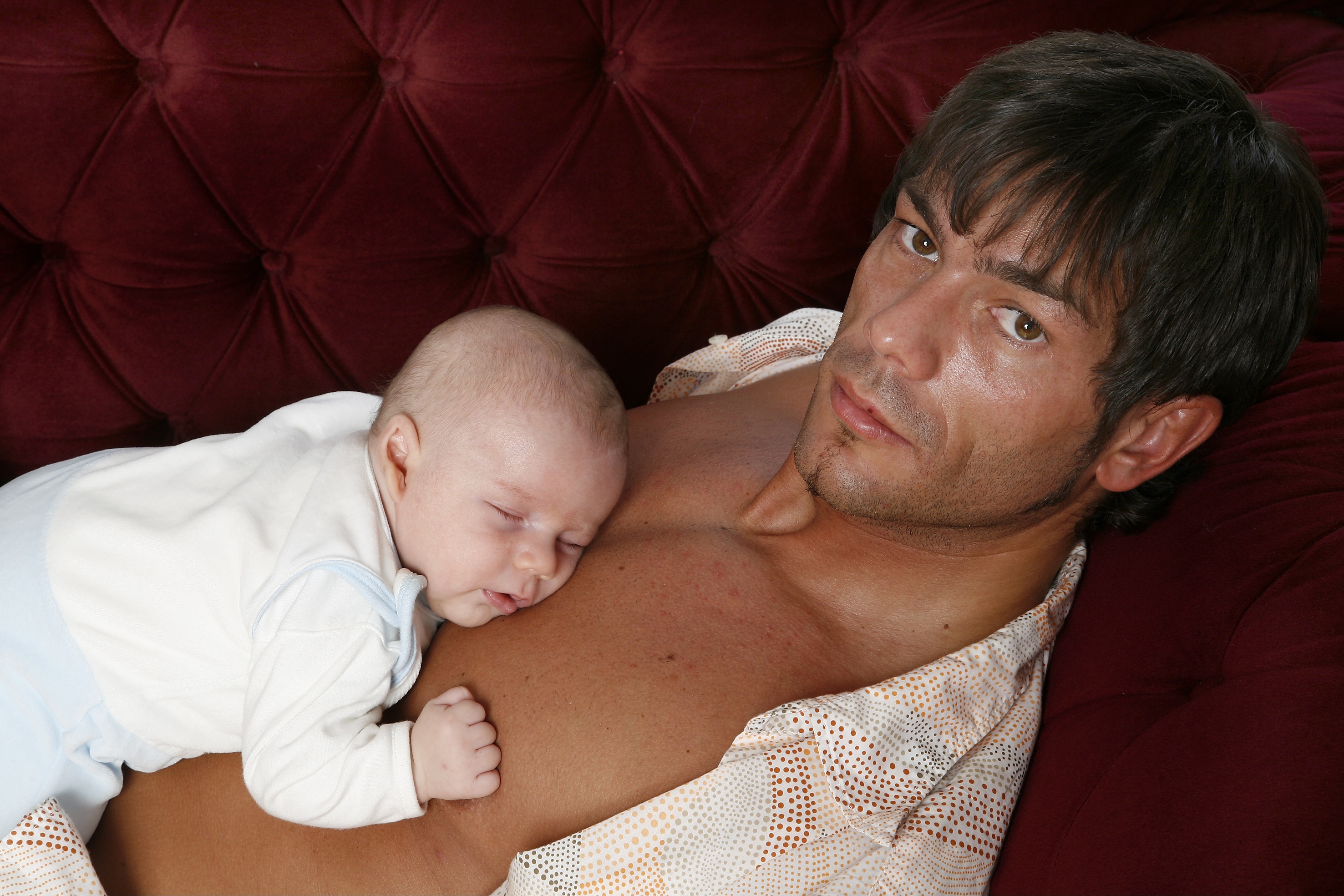 Adrian Ursache und Sohn Laurin-Maurice | Quelle: Getty Images