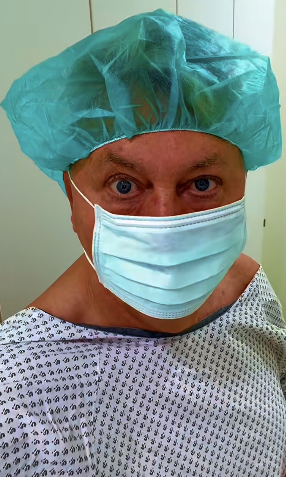 Screenshot von Hubert Fella aus dem Krankenhaus | Quelle: Instagram/hubertfella