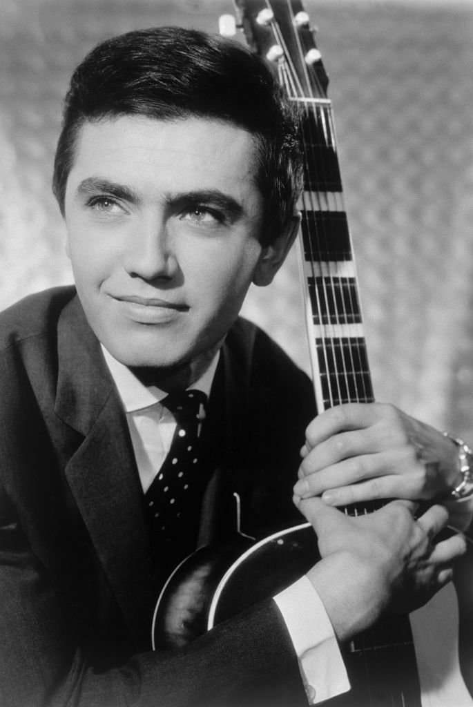 REX GILDO, Studioaufnahme mit Gitarre aus den 1960er Jahren | Quelle: Getty Images
