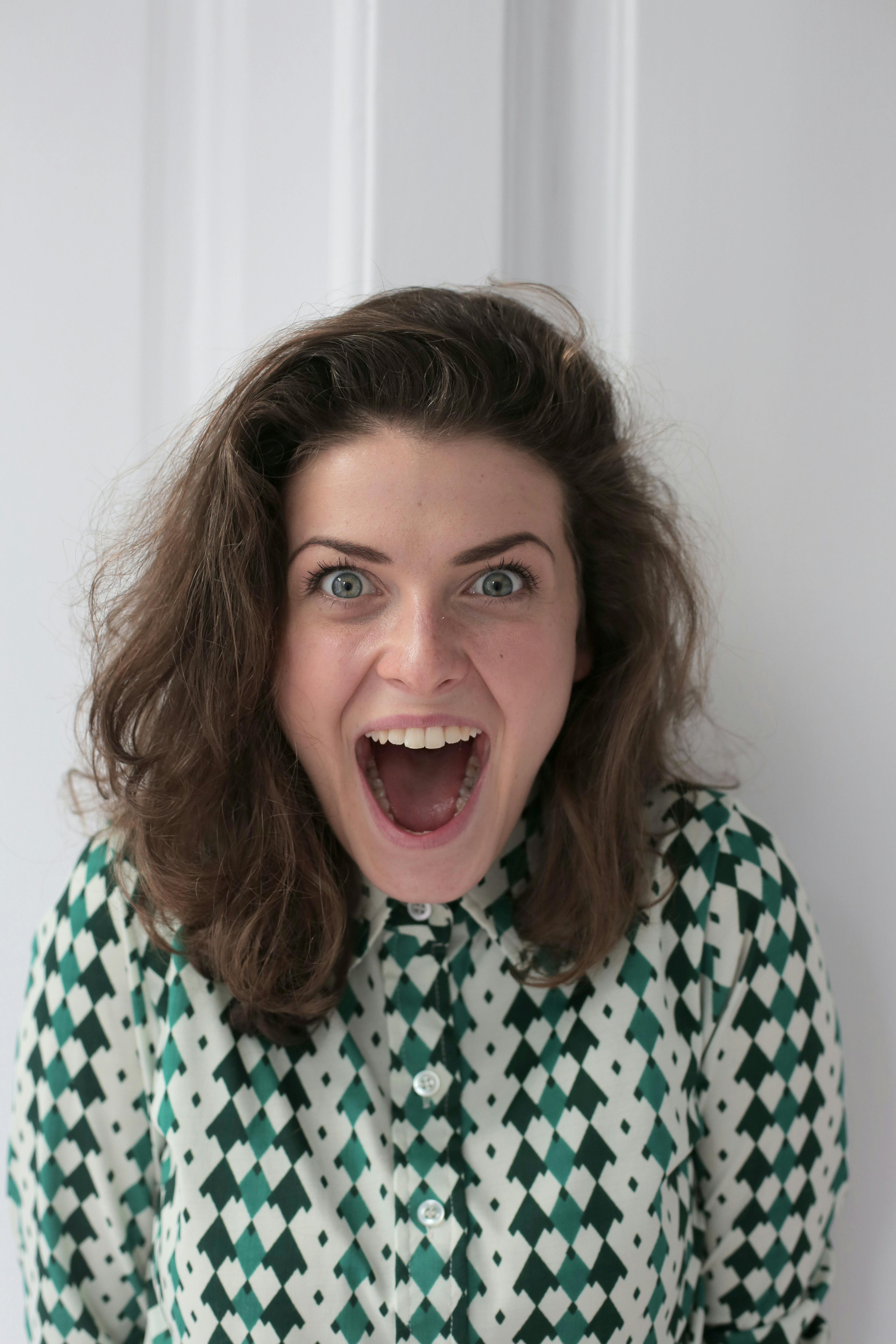 Eine schreiende Frau | Quelle: Pexels