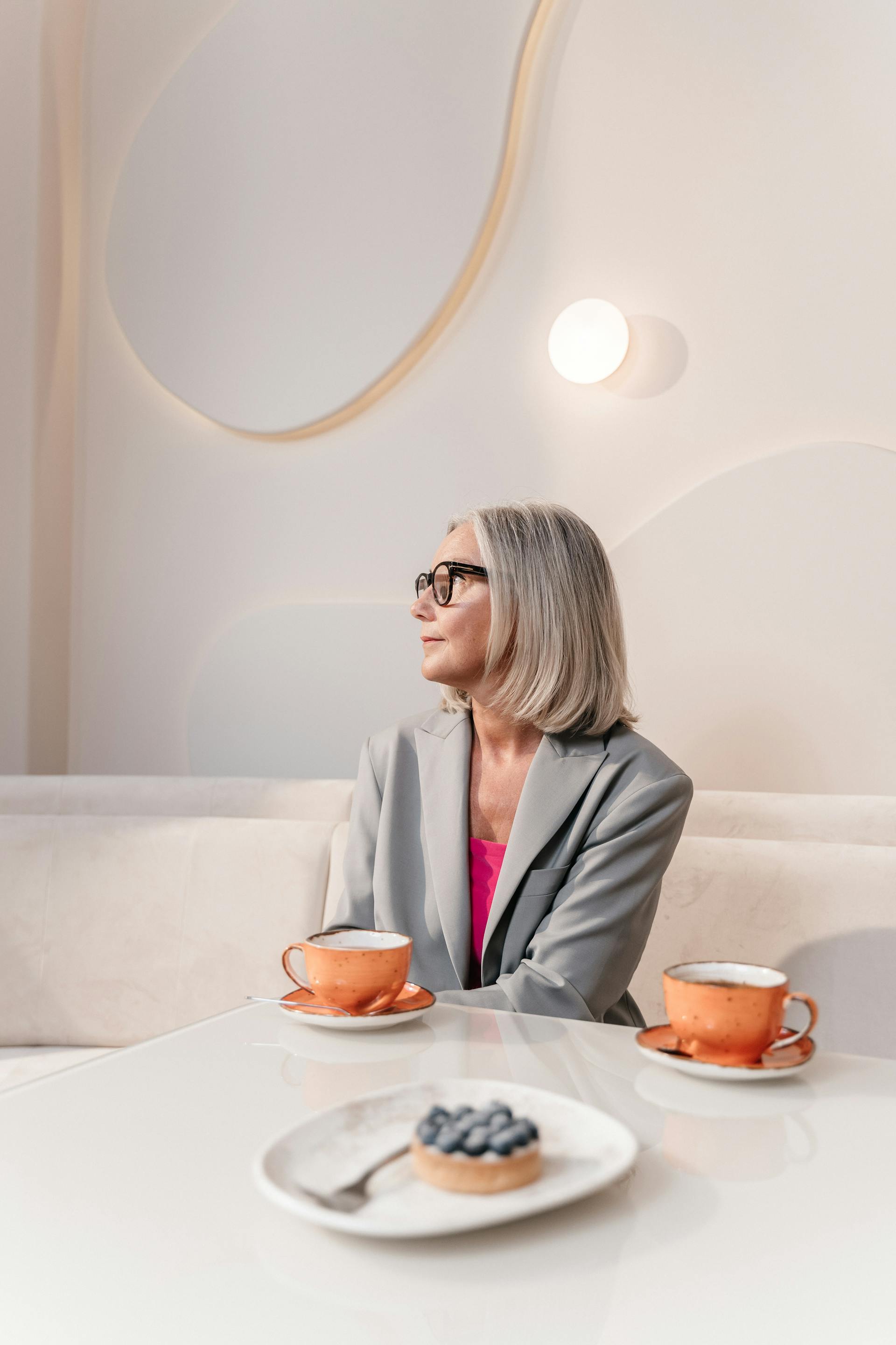 Eine nachdenkliche Frau | Quelle: Pexels