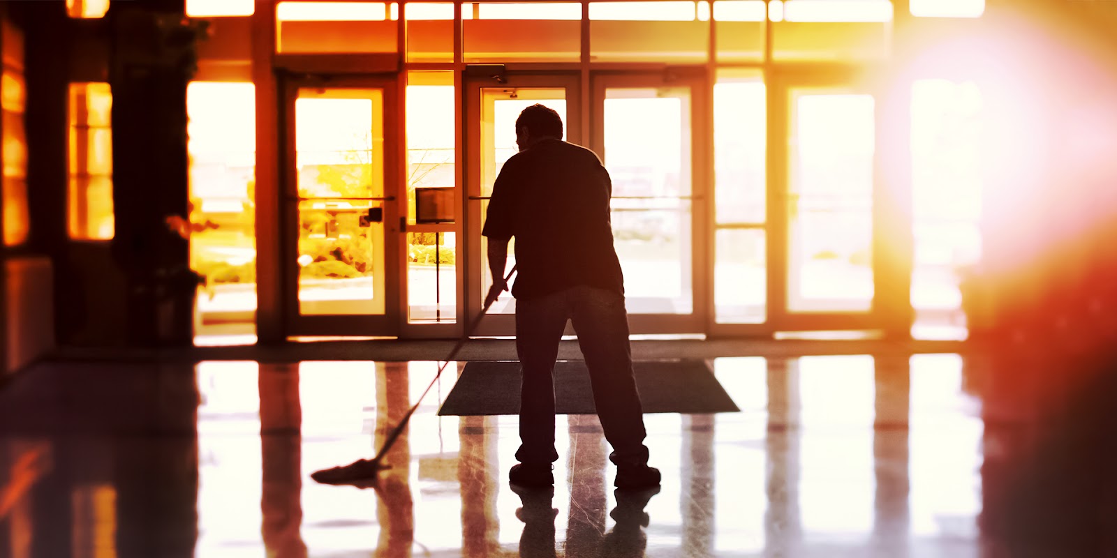 Ein Hausmeister | Quelle: Shutterstock