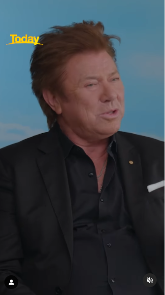 Richard Wilkins interviewt Tom Cruise, der für seinen neuen Film "Mission Impossible: The Final Reckoning" während einer Pressetour wirbt | Quelle: Instagram/thetodayshow/richardwilkins